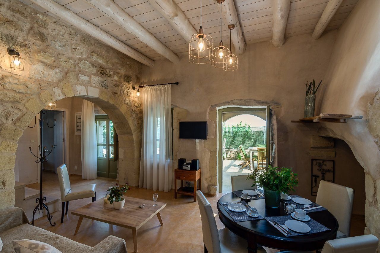Traditional Stonebuilt Villa Leonanto, Only 5 Km From A Sandy Beach Kástellos Zewnętrze zdjęcie