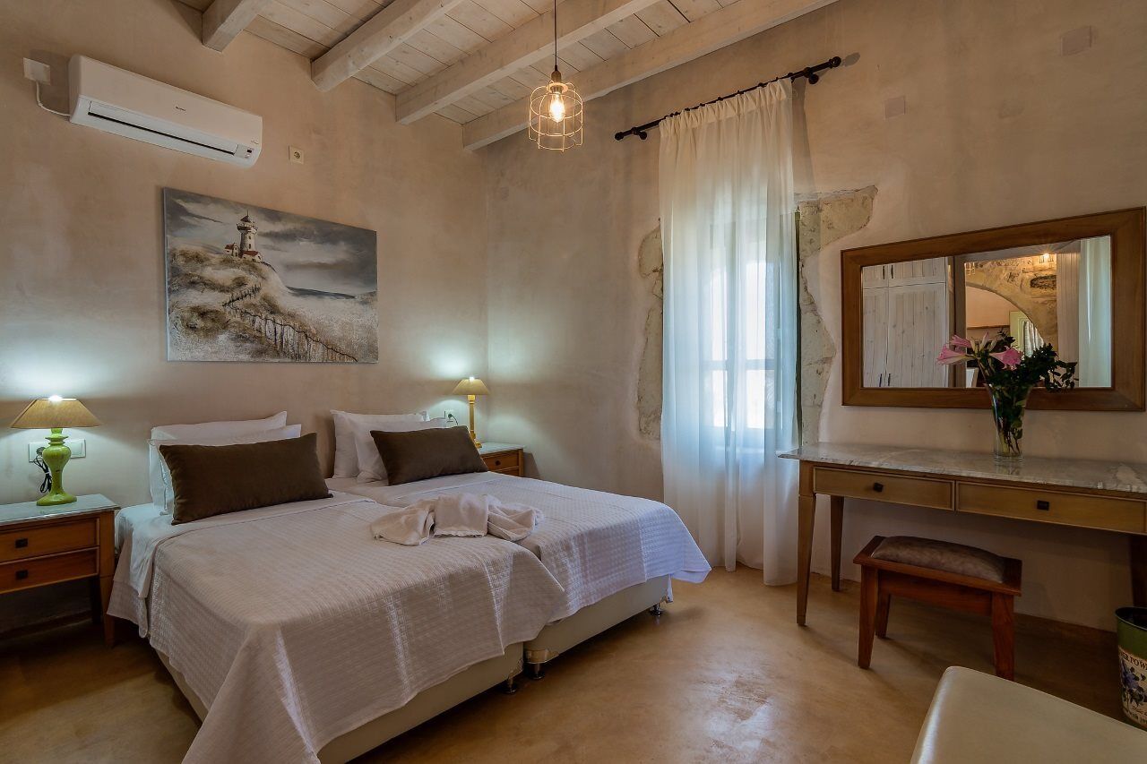 Traditional Stonebuilt Villa Leonanto, Only 5 Km From A Sandy Beach Kástellos Zewnętrze zdjęcie