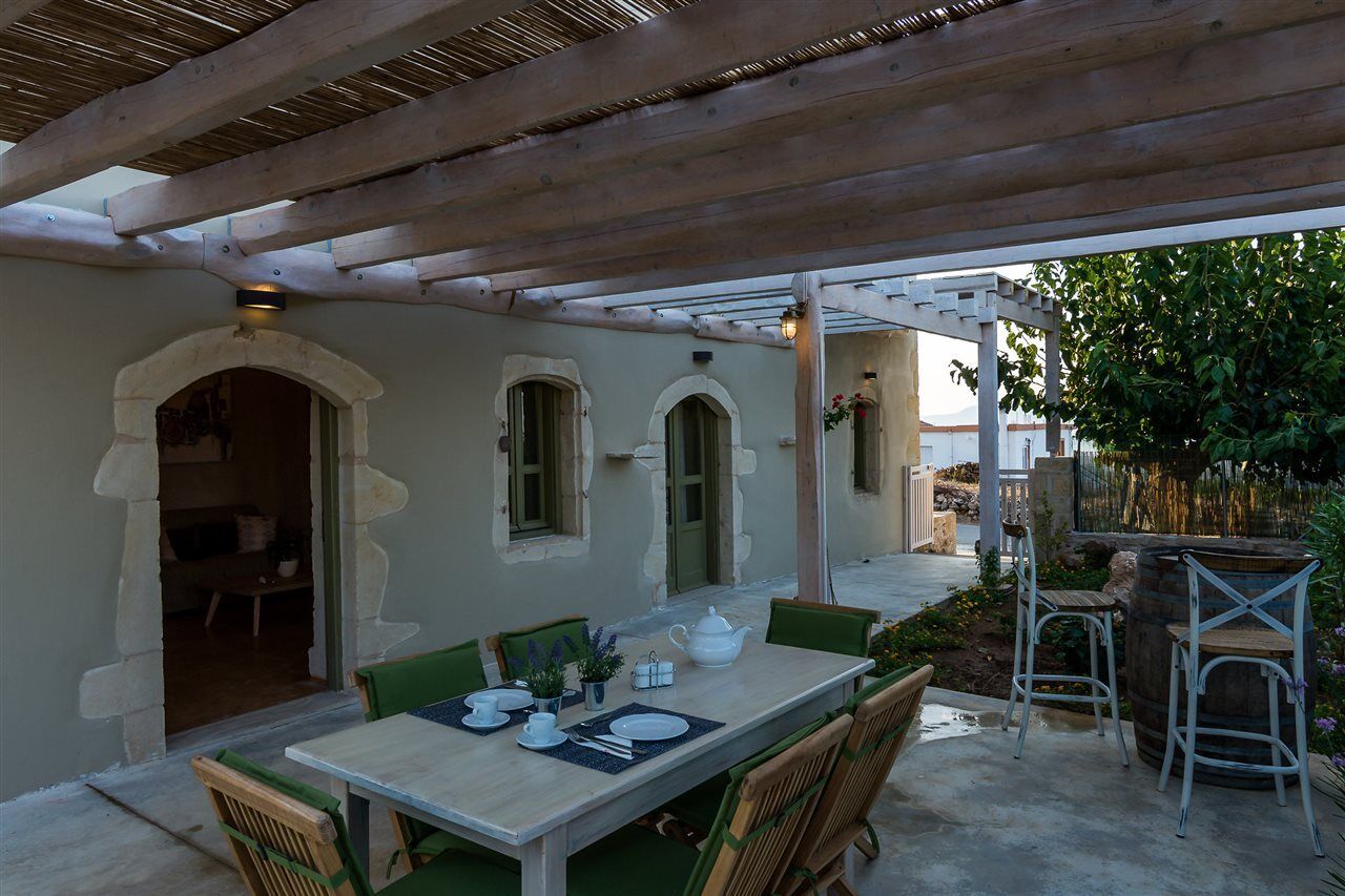 Traditional Stonebuilt Villa Leonanto, Only 5 Km From A Sandy Beach Kástellos Zewnętrze zdjęcie